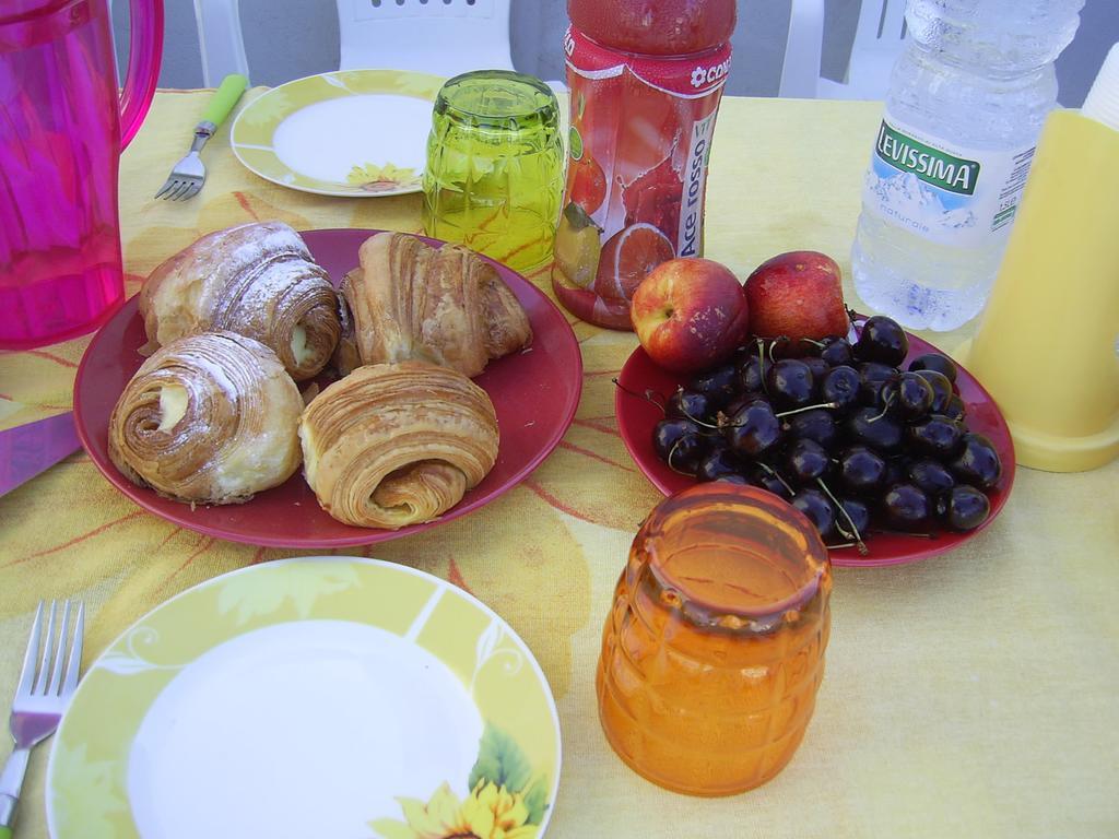 Bed and Breakfast Due Passi Dal Centro Marsala Exterior foto